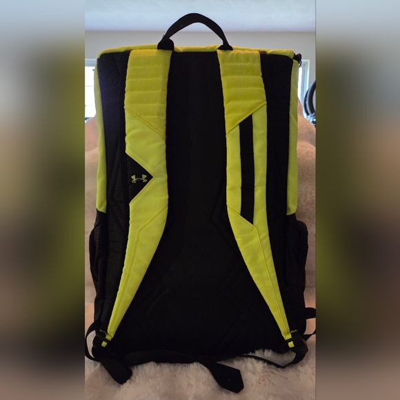Under Armour Black and Yellow Men's Backpack - Picture 4 of 8